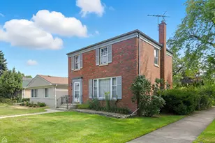 8301 Karlov Ave, Skokie, IL 60076 - Photo 2