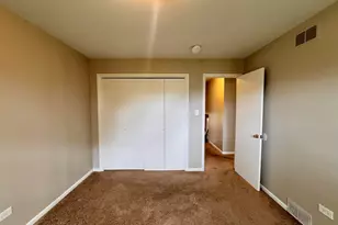 17204 Bernadine St, Lansing, IL 60438 - Photo 10