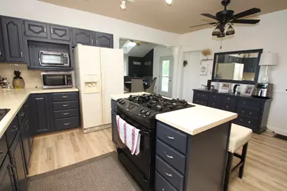 1431 Il Route 75, Freeport, IL 61032 - Photo 16