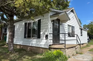 917 Johnson St, Streator, IL 61364 - Photo 1