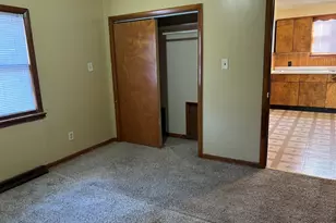 917 Johnson St, Streator, IL 61364 - Photo 10