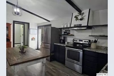 105 N 3rd Street, La Harpe, IL 61450 - Photo 6