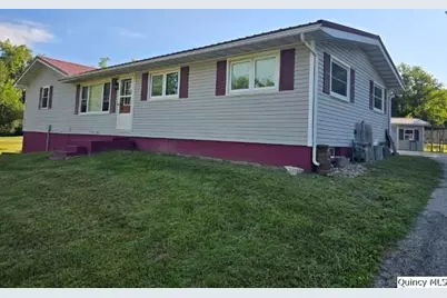 105 N 3rd Street, La Harpe, IL 61450 - Photo 1