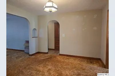 417 N Washington Street, Carthage, IL 62321 - Photo 6