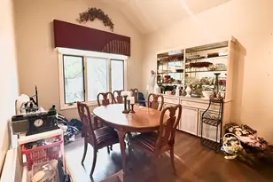 4 Greenbrier Ct, Lake in the Hills, IL 60156 - Photo 6