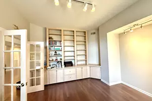 4 Greenbrier Ct, Lake in the Hills, IL 60156 - Photo 4