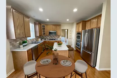 331 Parkstone Drive, Cary, IL 60013 - Photo 6