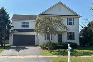 331 Parkstone Dr, Cary, IL 60013 - Photo 1