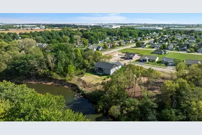 4137 Waters Edge Drive, Belvidere, IL 61008 - Photo 38