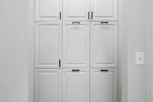 9445 Avers Ave, Evanston, IL 60203 - Photo 18