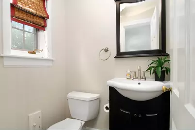 9445 Avers Avenue, Evanston, IL 60203 - Photo 8