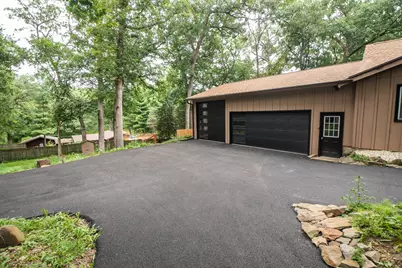 304 Wild Cherry Drive, Dixon, IL 61021 - Photo 16