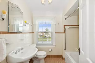 1707 N 77th Ct, Elmwood Park, IL 60707 - Photo 8