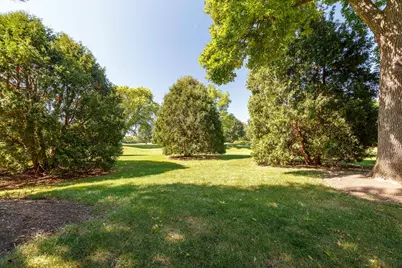 8 The Court Of Charlwood, Northbrook, IL 60062 - Photo 26