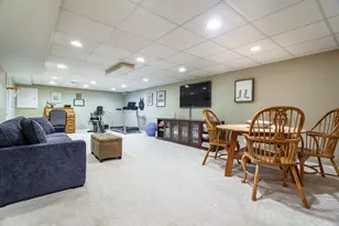 8 The Court of Charlwood, Northbrook, IL 60062 - Photo 22