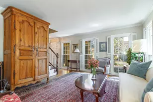 8 The Court of Charlwood, Northbrook, IL 60062 - Photo 4