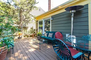 8 The Court of Charlwood, Northbrook, IL 60062 - Photo 24