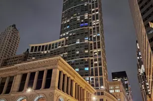 130 N Garland Ct, Chicago, IL 60602 - Photo 48