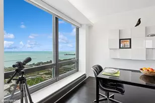 130 N Garland Ct, Chicago, IL 60602 - Photo 8