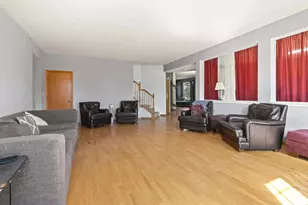 7720 Mossheather Dr, Joliet, IL 60431 - Photo 8