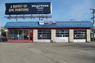 714 W Jefferson St, Joliet, IL 60435 - Photo 1