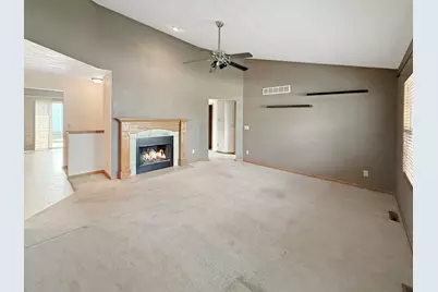 12432 Barberry Drive, Winnebago, IL 61088 - Photo 8