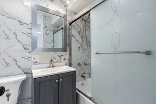 8461 Gross Point Rd, Skokie, IL 60077 - Photo 22