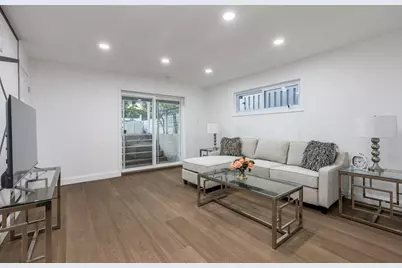 8461 Gross Point Road, Skokie, IL 60077 - Photo 24