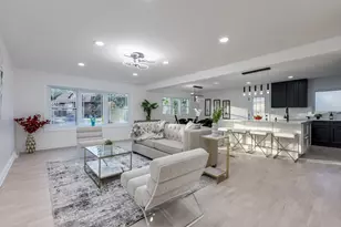 8461 Gross Point Rd, Skokie, IL 60077 - Photo 6