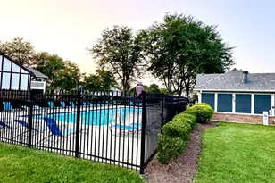 174 Hemingway Ct, Vernon Hills, IL 60061 - Photo 32