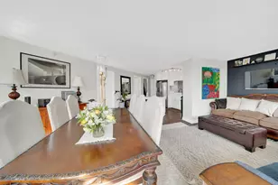 545 N Dearborn St, Chicago, IL 60654 - Photo 8