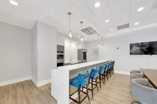 545 N Dearborn St, Chicago, IL 60654 - Photo 20