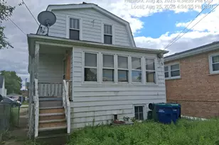 2654 W 98th Pl, Evergreen Park, IL 60805 - Photo 4