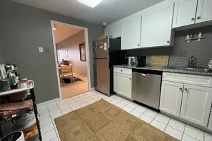 175 E Delaware Pl, Chicago, IL 60611 - Photo 8