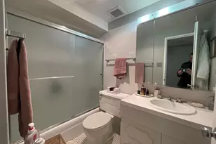 175 E Delaware Pl, Chicago, IL 60611 - Photo 12