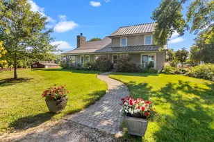 19303 McGuire Rd, Harvard, IL 60033 - Photo 2