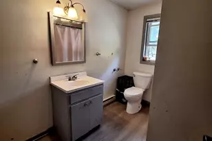 200 N Oregon St, Troy Grove, IL 61372 - Photo 8