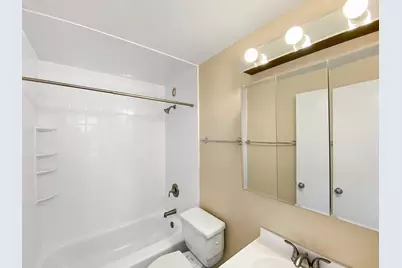 901 S Plymouth Court #402, Chicago, IL 60605 - Photo 10