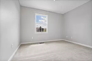 23 Breckenwood Ct, Bloomington, IL 61704 - Photo 22