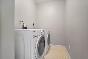 23 Breckenwood Ct, Bloomington, IL 61704 - Photo 26