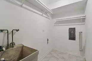 17005 Thackery St, Oak Forest, IL 60452 - Photo 48