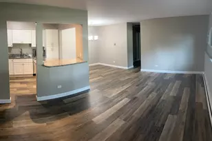 [Address not provided], West Dundee, IL 60118 - Photo 4