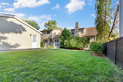 1439 Lowe Drive, Algonquin, IL 60102 - Photo 32