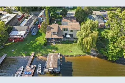 1439 Lowe Drive, Algonquin, IL 60102 - Photo 2