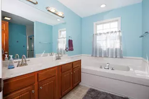 2405 Savanna Rd, Bloomington, IL 61705 - Photo 24