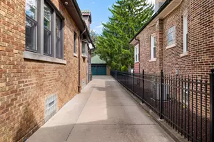 6235 N Newcastle Ave, Chicago, IL 60631 - Photo 32