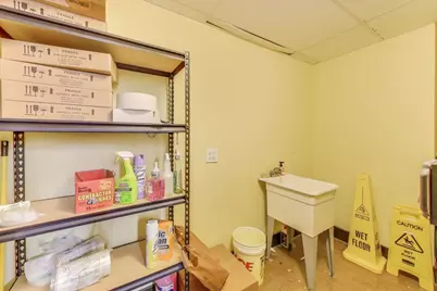 675 W Golf Road, Hoffman Estates, IL 60169 - Photo 14