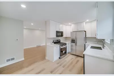 2149 E 90th Street, Chicago, IL 60617 - Photo 2