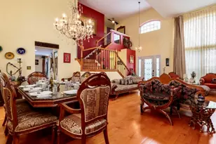 671 Wintergreen Cir, Naperville, IL 60540 - Photo 2