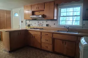 1923 Bruning Dr, Wilmington, IL 60481 - Photo 2